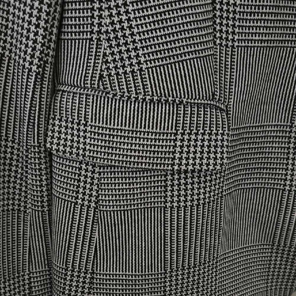 Calvin Klein  Blazer Sz 12 Black & White Checkered Plaid‎ With Lining And Pocket